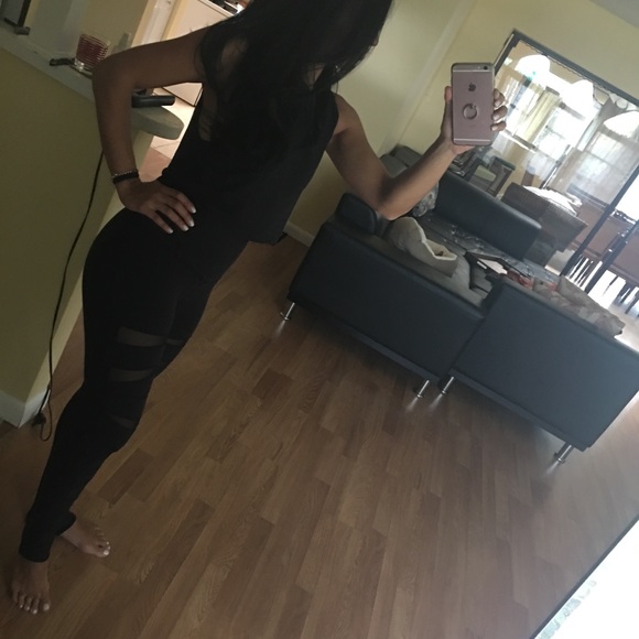 Lululemon Mesh Leggings - Picture 7 of 7